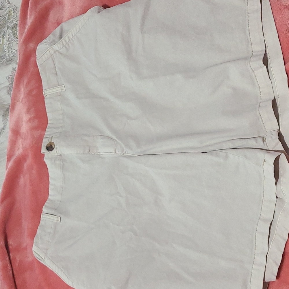 BRAND NEW! NEVER WORN!